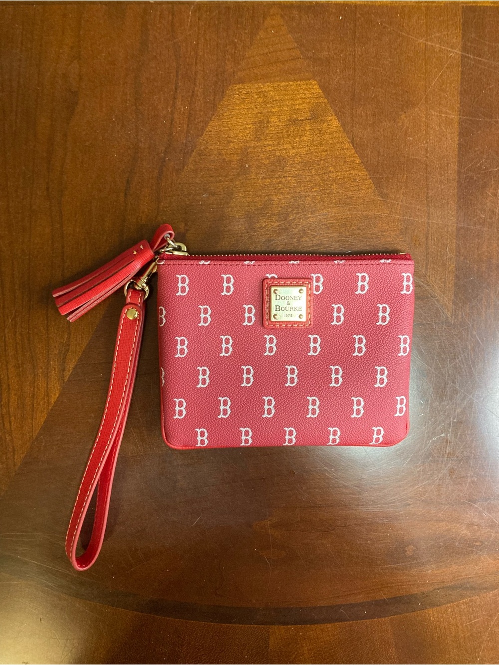 Dooney & Bourke Boston Red Sox Signature Red Leather Wristlet Top Zip Tassel EUC - Picture 3 of 12